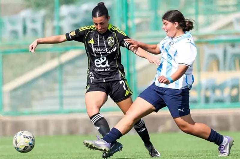 الأهلي يفترس بيراميدز بدستة أهداف.. اشتعال القمة في دوري السيدات 